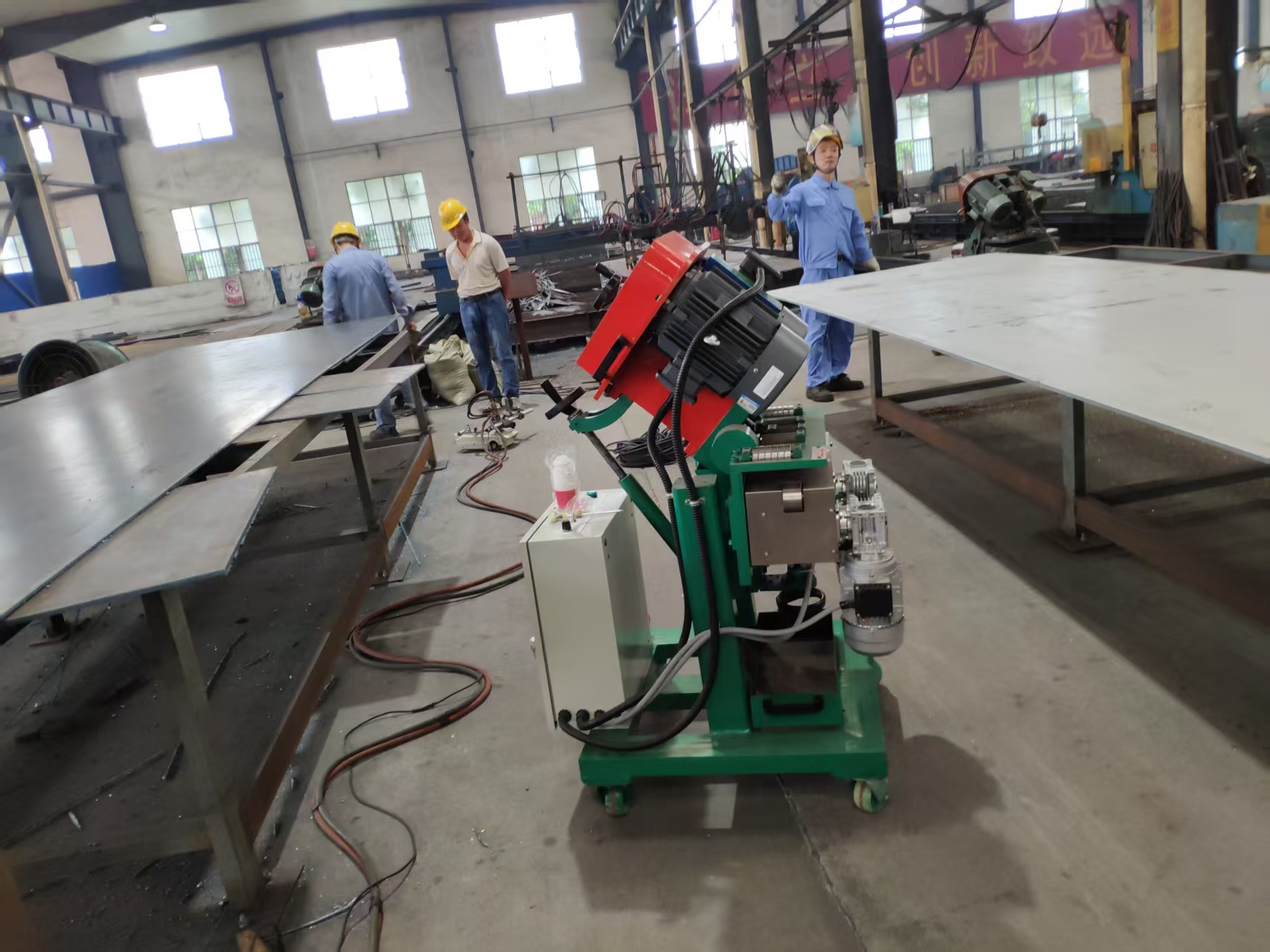 自动行走坡口机